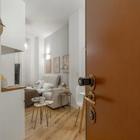 The Rent - Lovely One-bedroom In Corso Di Porta Vittoria Apartamento *